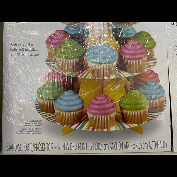 Wilton Party Supplies Set Of 3 Brand New Wilton Treat Stands Poshmark